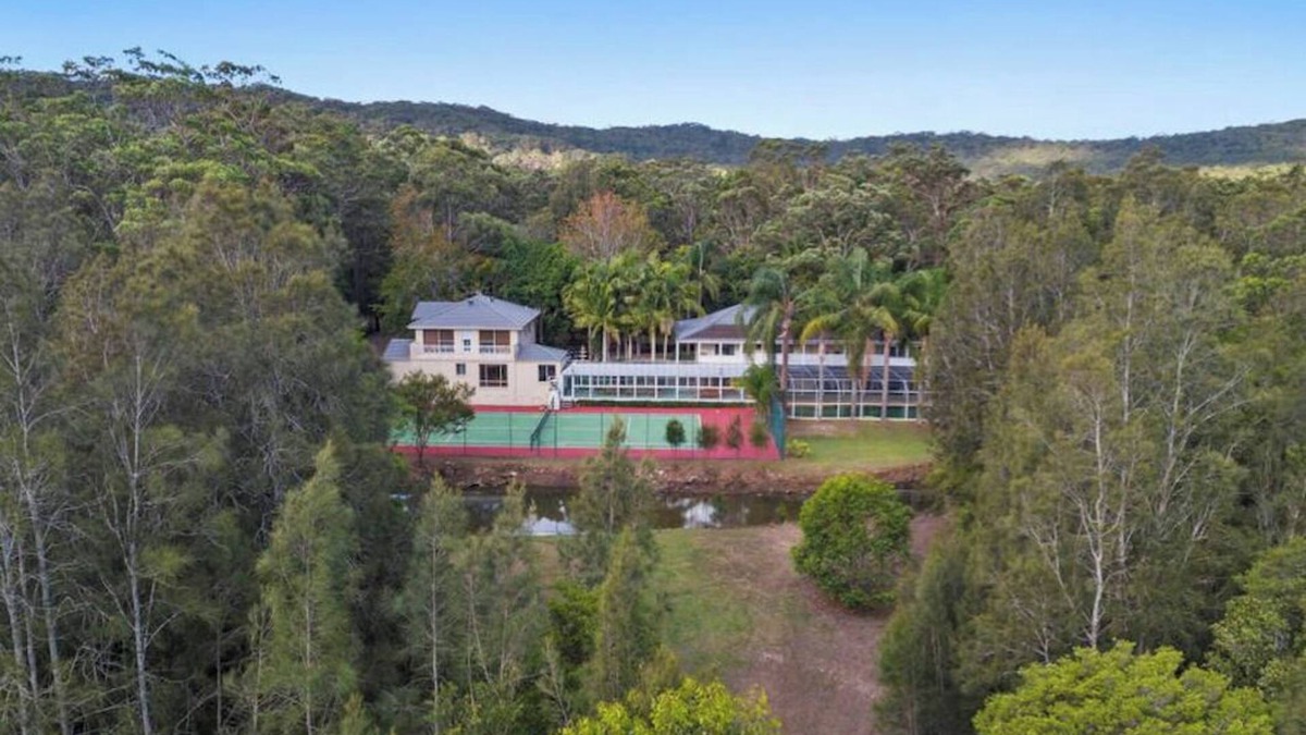 Bensville House | Cockle Bay House - Indoor Pool, Tennis Court