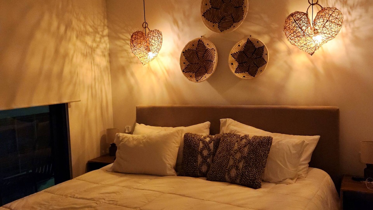 Tohoku Condo | Coco Beach Retreat - Easy walk to the Beach & 5th Ave!