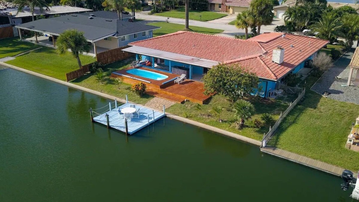 Cocoa Isles Villa | Cocoa Beach Canal Front Villa