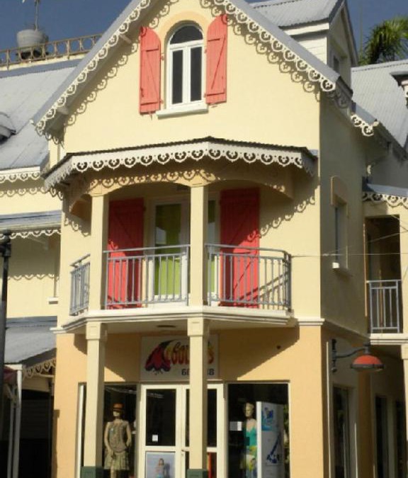 Pointe du Bout Apartment | CoCoKreyol - " GRENADINE "
