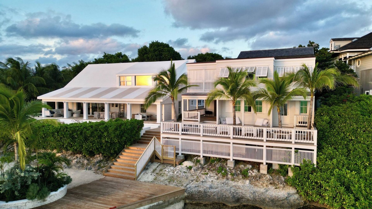 Triana Shores House | Coconut Shy Estate - Waterfront Private Beach and Dock
