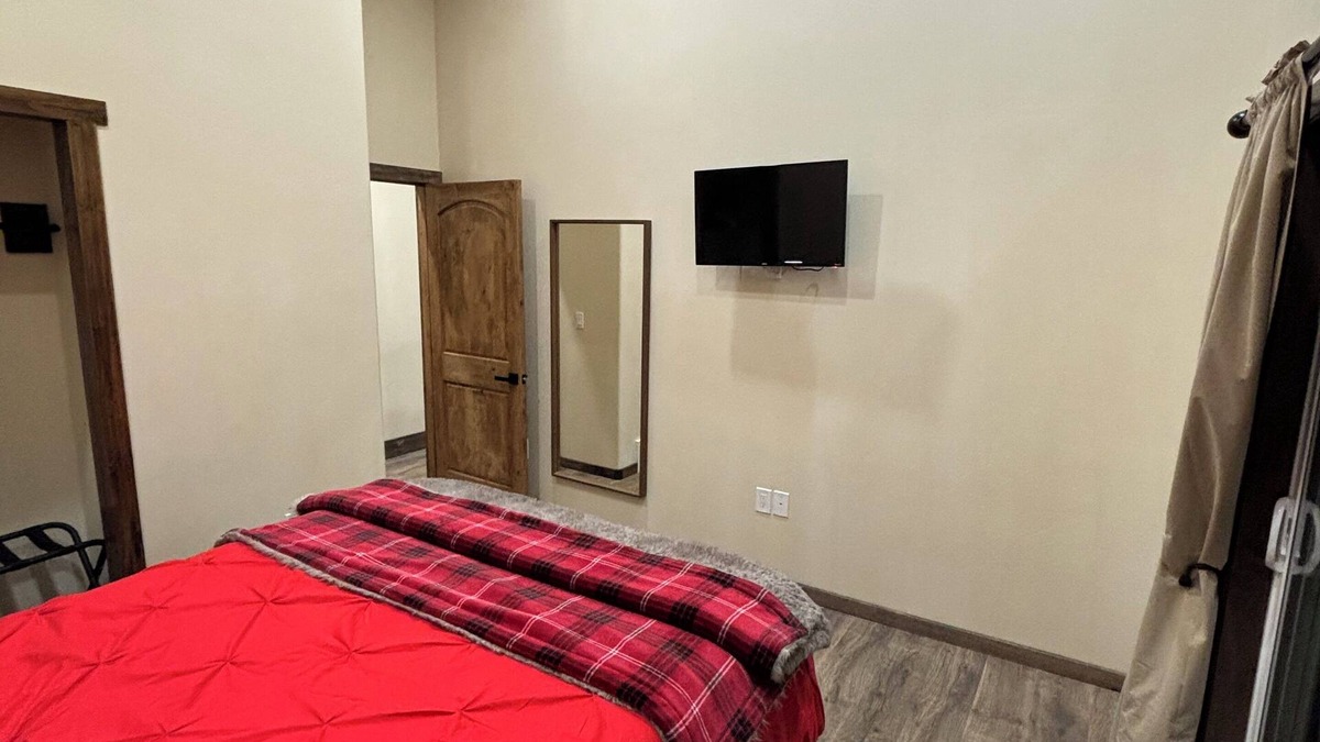 Lava Hot Springs House | Coeur de Lava, “Heart of Lava”; 3 bed 3bath house, great space in&out on 3acres.