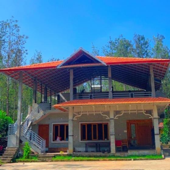 Chikkamagaluru Villa | Coffee and sugarcane