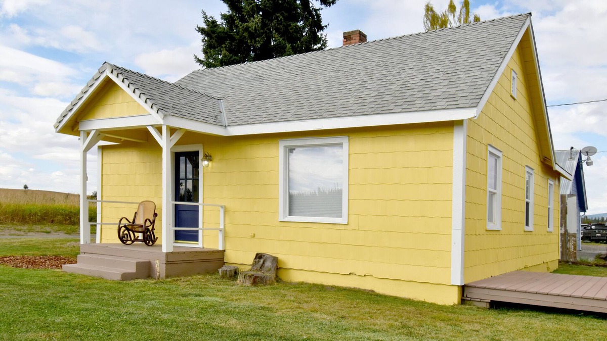 Harvard House | Coffee Klatch Cottage - Yellow