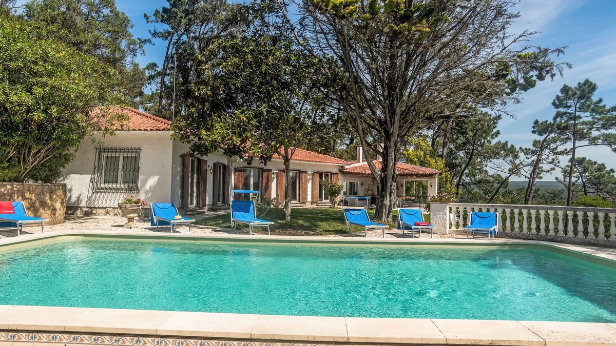 Colares House | Colares by Interhome