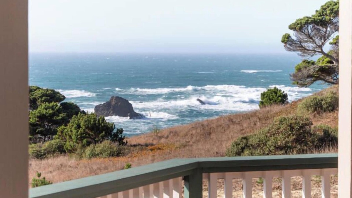 Little River House | Colby Reef an Ocean View Home near Van Damme State Park & Beach, Sleeps 10