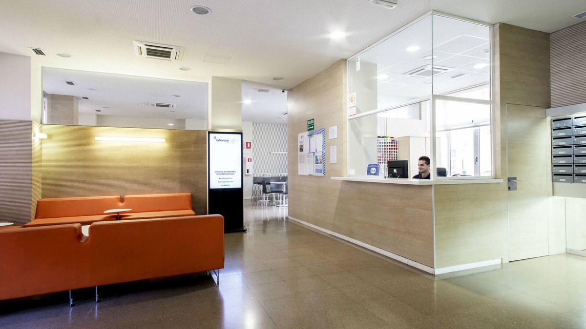 El Pla del Real Hotel | Colegio Mayor Resa La Concepción Campus Accomodation