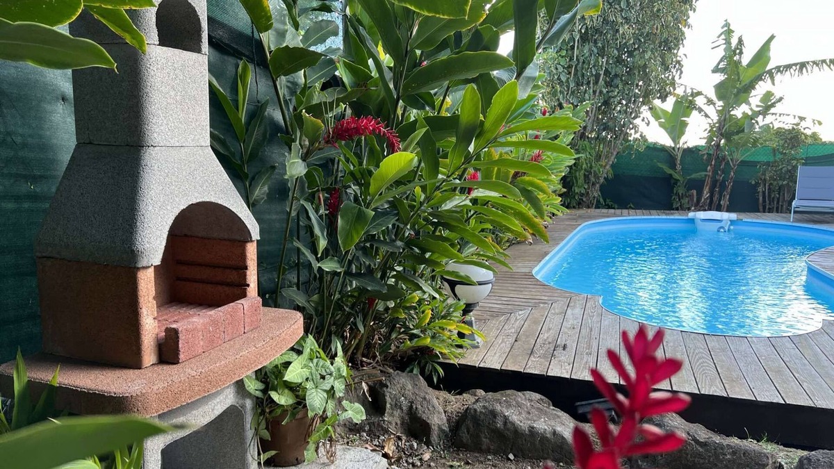 Saint-Claude Apartment | COLIBRI LODGE - NICE APARTMENT WITH POOL ACCESS