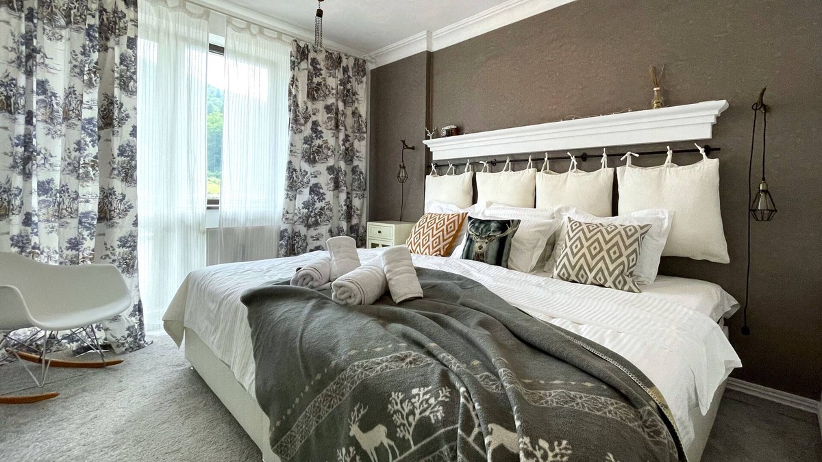 Sinaia Apartment | Colina Boutique Apartment with Free Parking