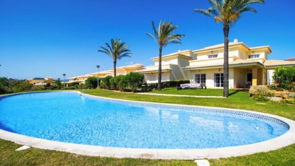 Atalaia Villa | Colina da Atalaia - Villa 6 with shared pool