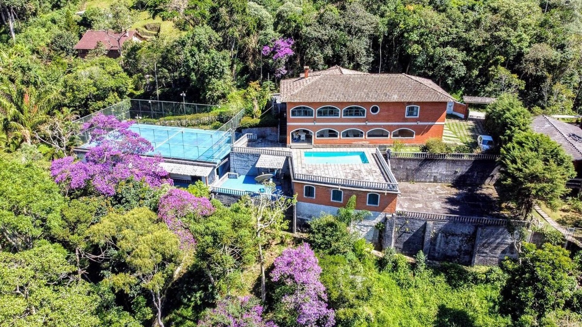 Fazenda Inglesa House | COLINA DOS REIS An excellent place to rest and/or set up your home office