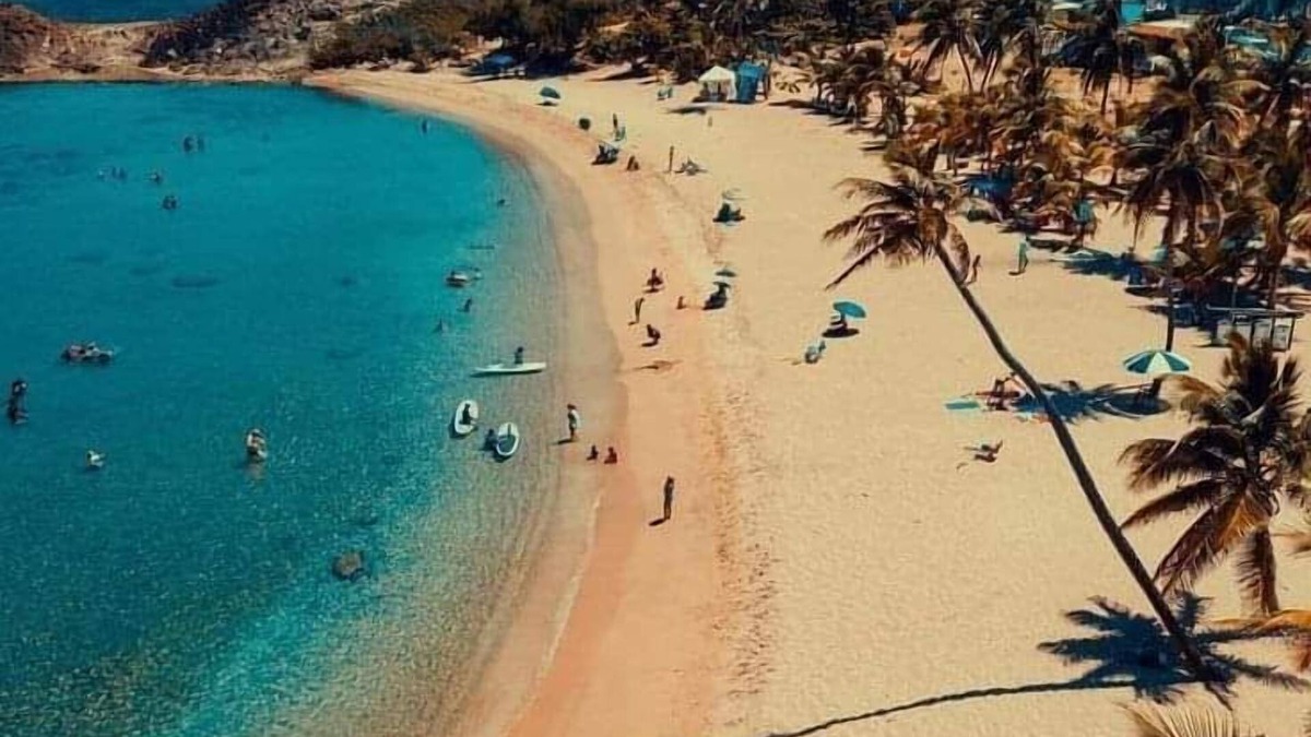 Coto House | Colinas del Atlantico for 18 People