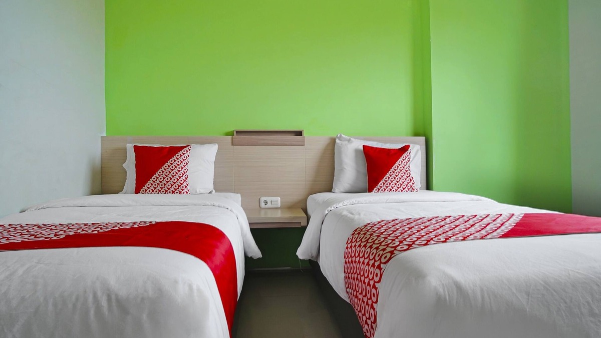 Padang Sidempuan Hotel | Collection O 91373 M Hotel