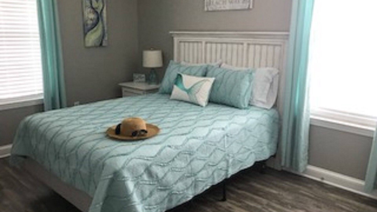 Oak Condo | Colony Club at Drakes Landing