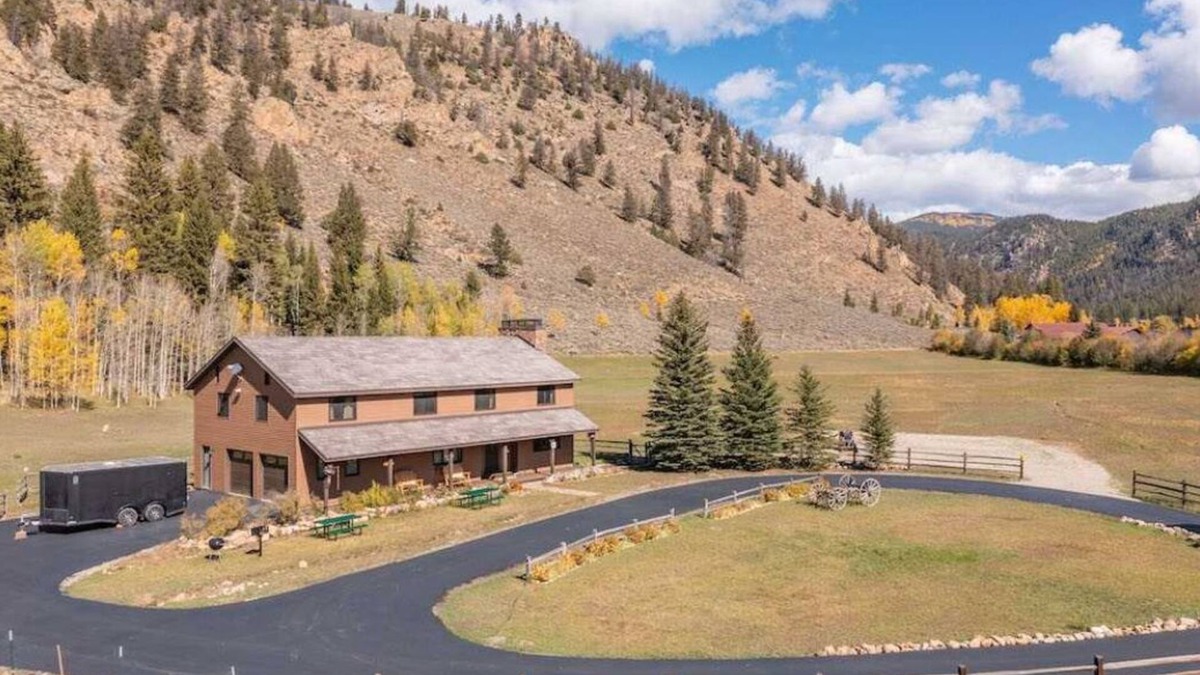 Almont Cabin | Colorado's Hidden Gem: Fish, Raft & Ride Horses in Scenic Mountain Setting