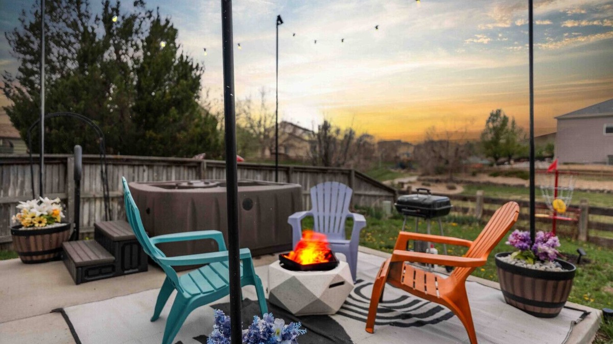 Commerce City House | Colorful Colorado house by DIA Airport Rockies & Downtown!