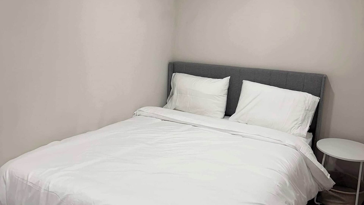 Columbia Heights Condo | Colorful DC Hideaway