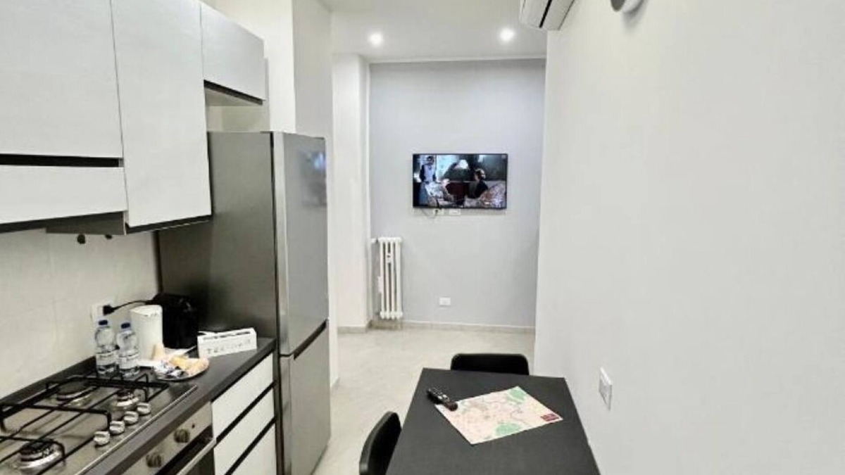 San Giovanni Apartment | COLOSSEUM LUXURY ROME APARTMENT- NEAR METRO A