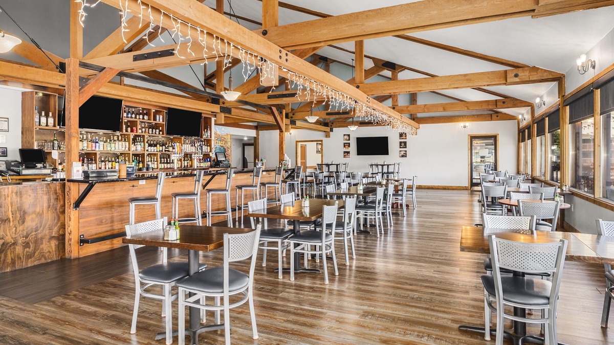 The Dalles Hotel | Columbia River Hotel and Conference Center, an Ascend Collection Hotel