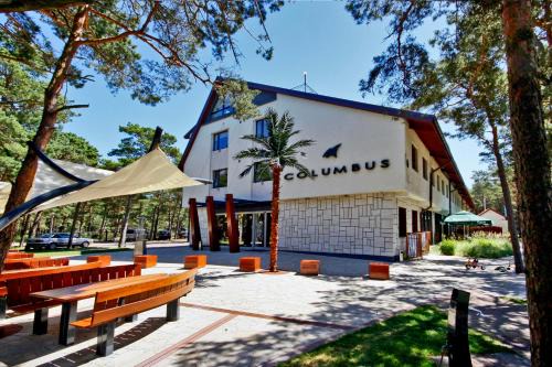 Rowy Resort | Columbus Rowy