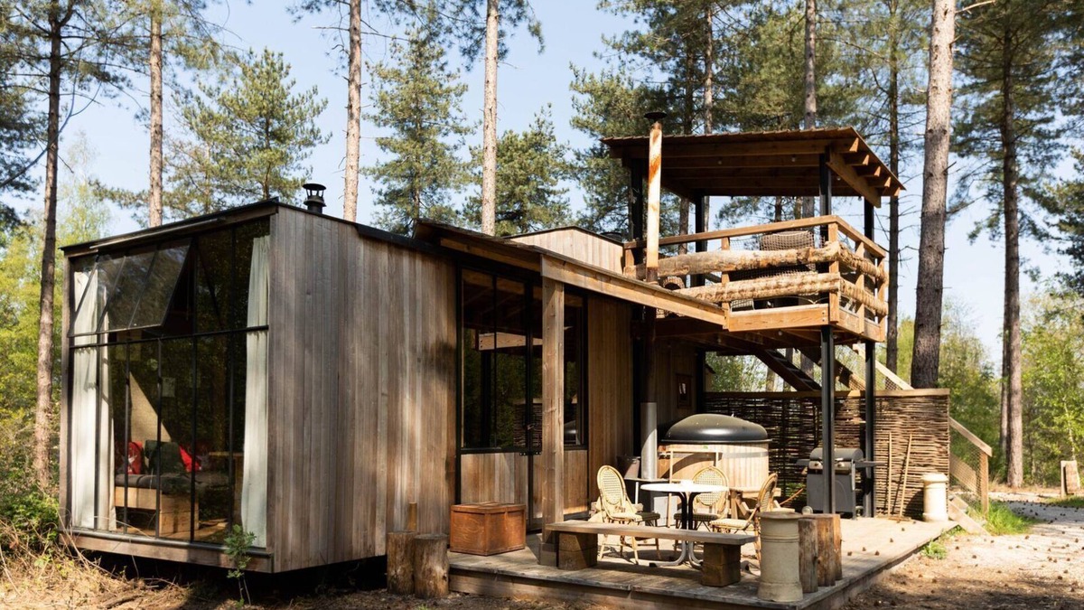 Maaseik House | Combining luxury with back to basics