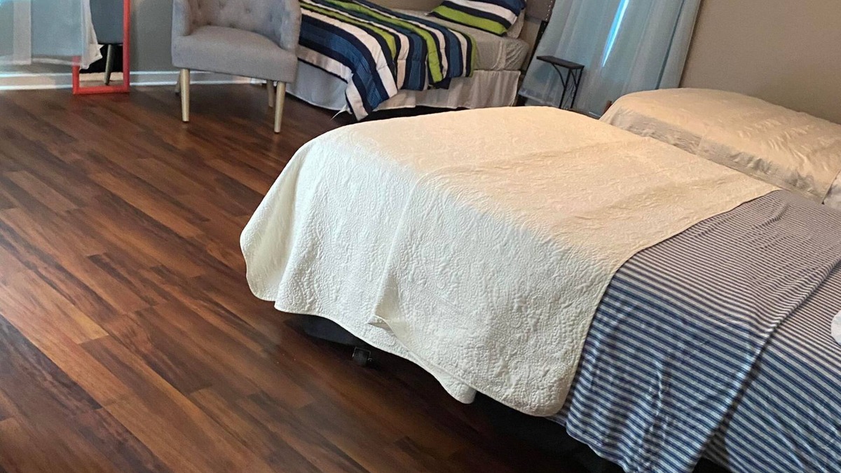 La Marque Apartment | Combo Unit 2 & 4 in La Marques TX!