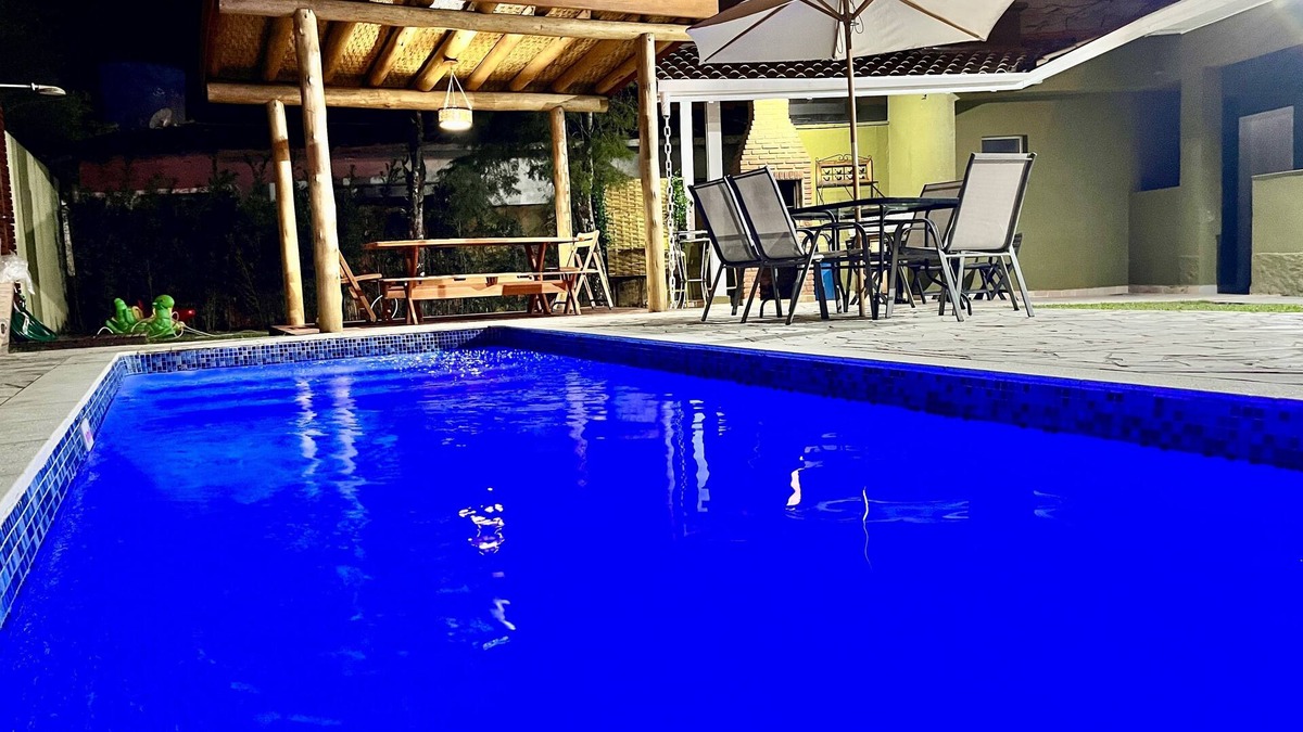 Lagoinha House | COME AND ENJOY AN INCREDIBLE SEASON JUST 160 METERS FROM THE BEACH!