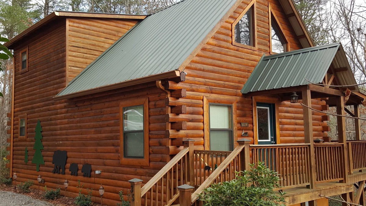 Murphy Cabin | Come Enjoy The Mountains In Your Own 3 Bedroom Real Log Cabin!