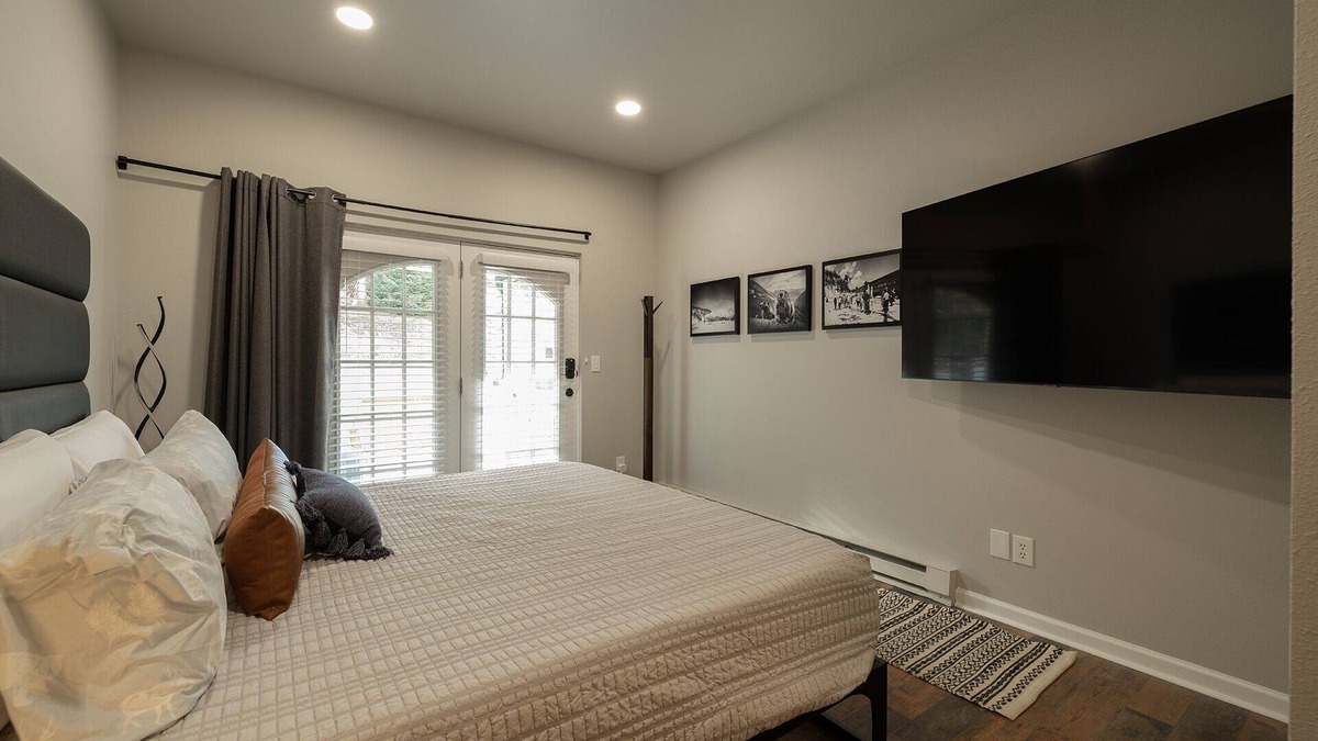 Winter Park Hotel | Come experience The Marmot Room at Winter Park's only luxury boutique hotel!