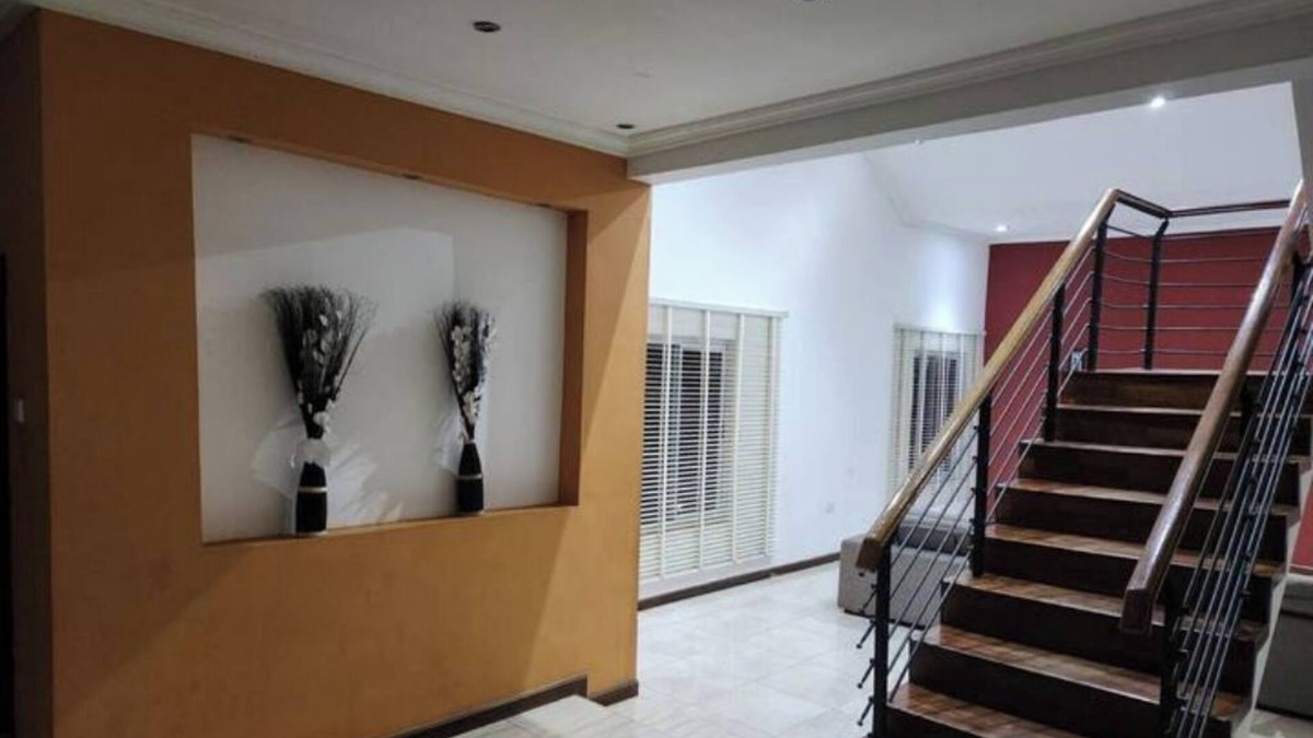 Nungua Apartment | Come relax with family/group in our 3 bedroom hse