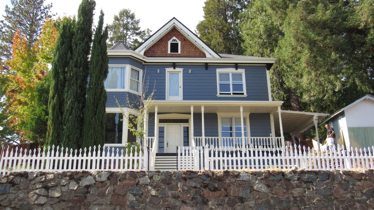 Colfax House | Come stay at this Historical Victorian home in a spectacular location!