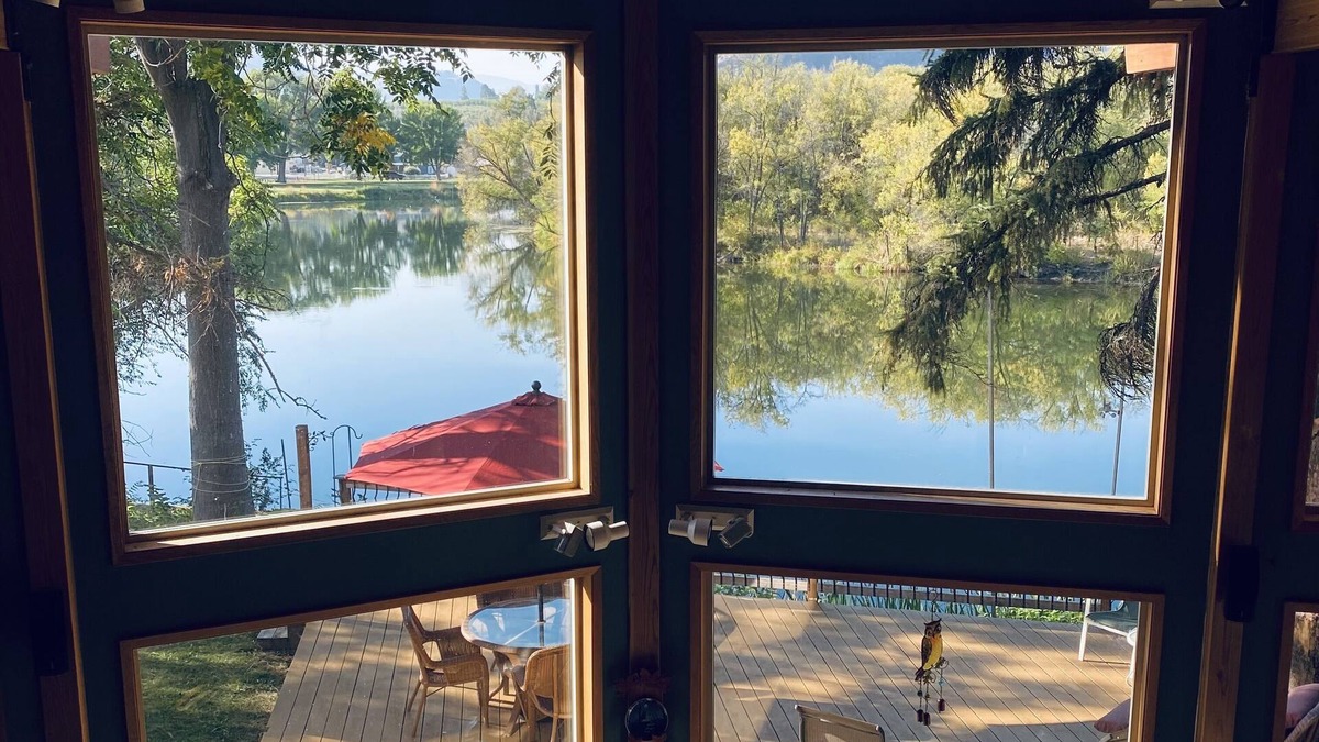 Oroville House | Come to Oroville and stay at the Robbins Nest, your home away from home.