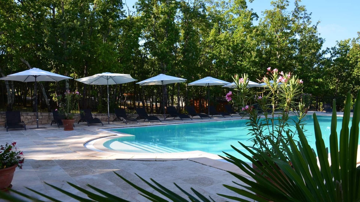 Saint-Privat-de-Champclos Cottage | Comfort cottage in a 5* Nature & Calme estate A08