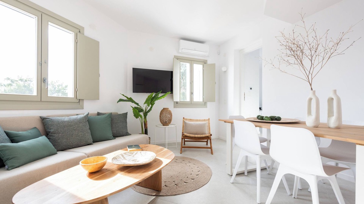 Drios Apartment | Comfort 2-Bedroom Upper Floor Apartment with SeaView By Triotissa Local Living C