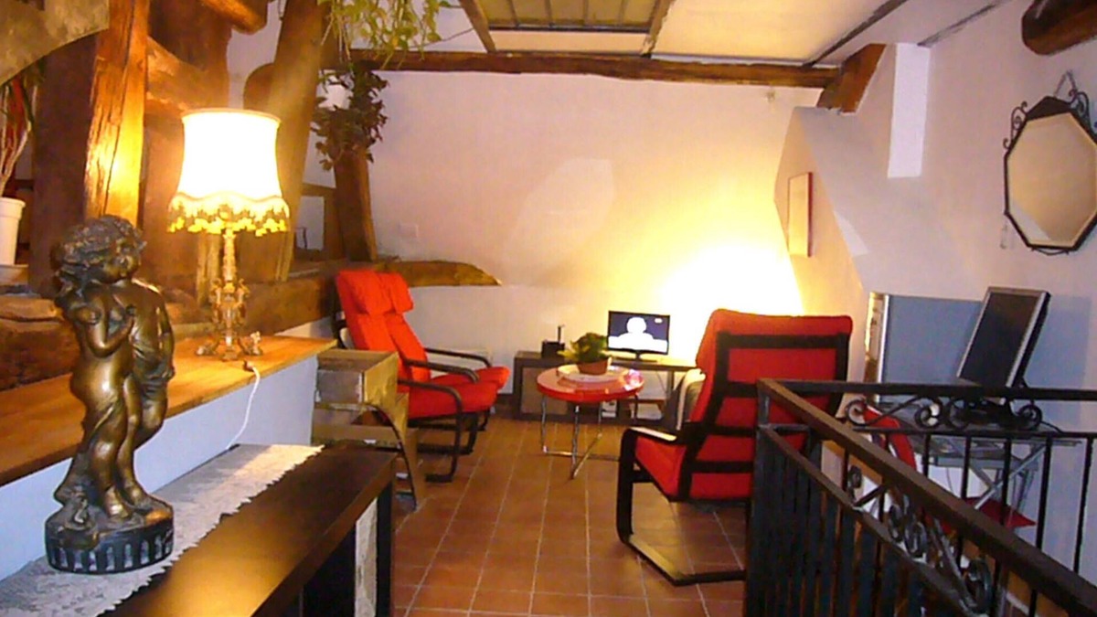 Old Town Apartment | Comfort and charm in Dijon's historic city center