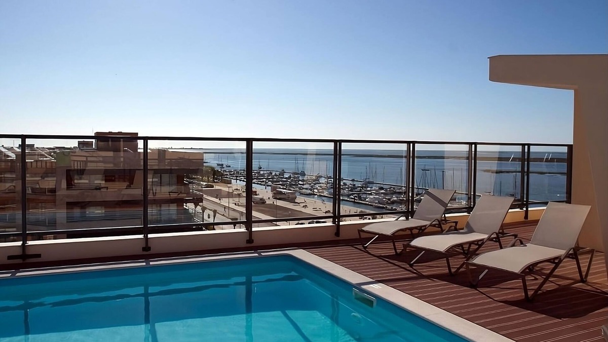 Olhao Hotel | Comfort and Relaxation! Swimming Pool, Pet-friendly! Close to Armona Ria Beach