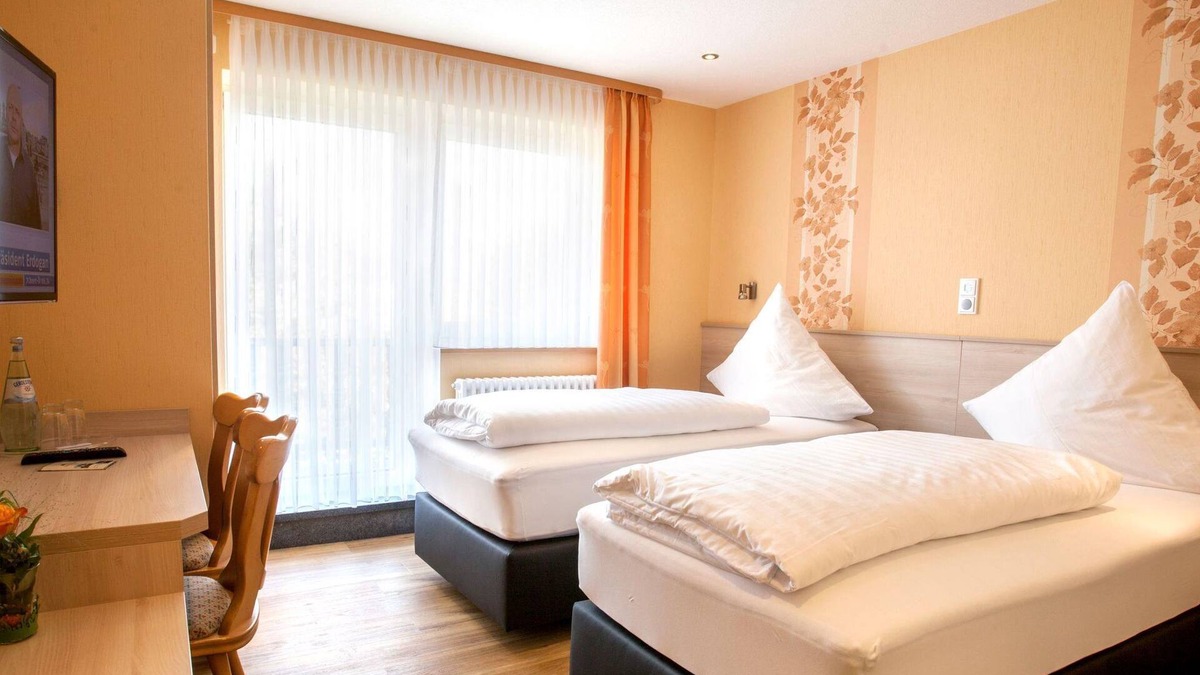 Winterspelt House | Comfort Double Room - Hotel-Restaurant Haus Hubertus
