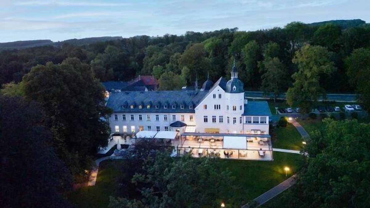 Moehnesee Apartment | Comfort double room with lake view
