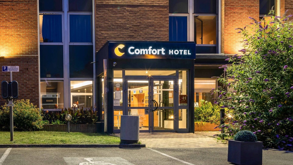 Tourcoing Hotel | Comfort Hotel Lille L'Union