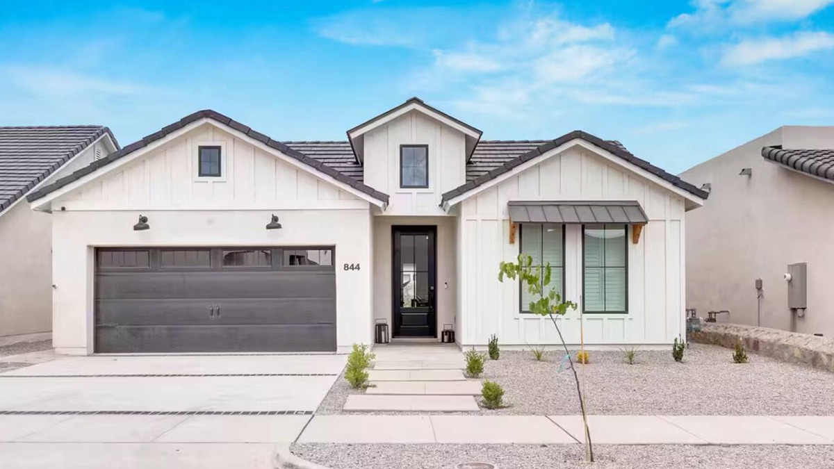 Biggs Field House | Comfort in Prime Location