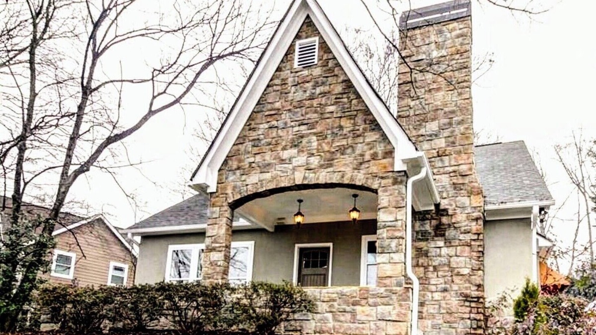 Westside House | Comfort in the Heart of the Upper West Side – Your Home Away from Home!