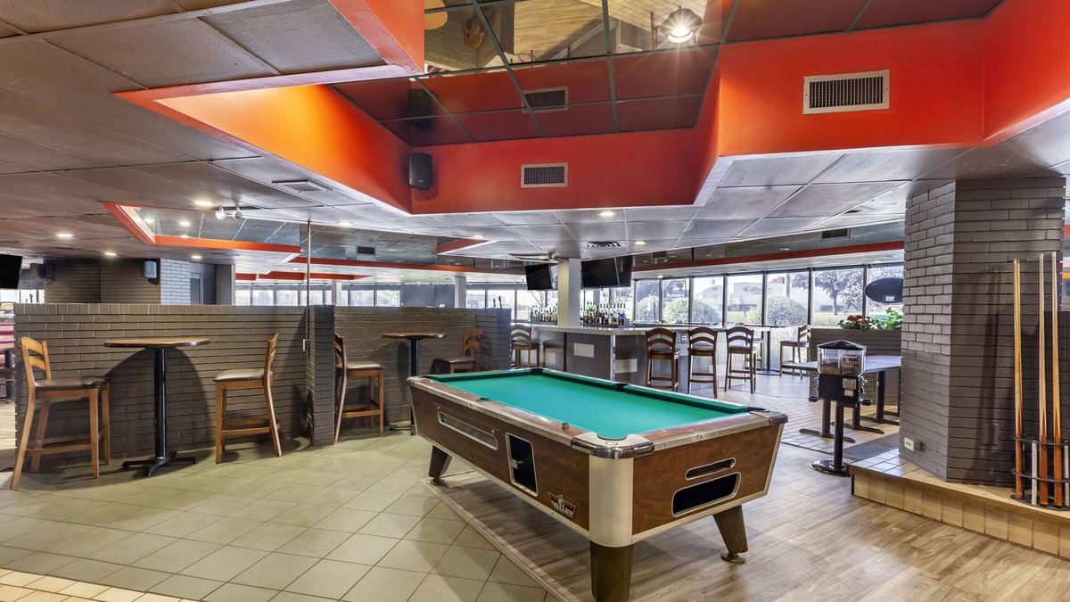 Northeast Mississauga Hotel | Comfort Inn Airport West
