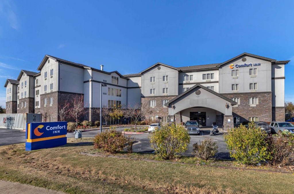 Bentonville Hotel | Comfort Inn Bentonville - Crystal Bridges