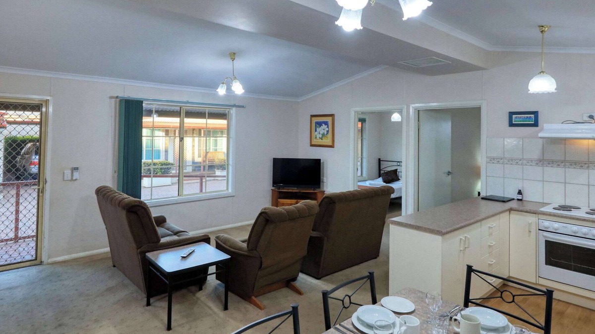 Broken Hill Hotel | Comfort Inn Crystal
