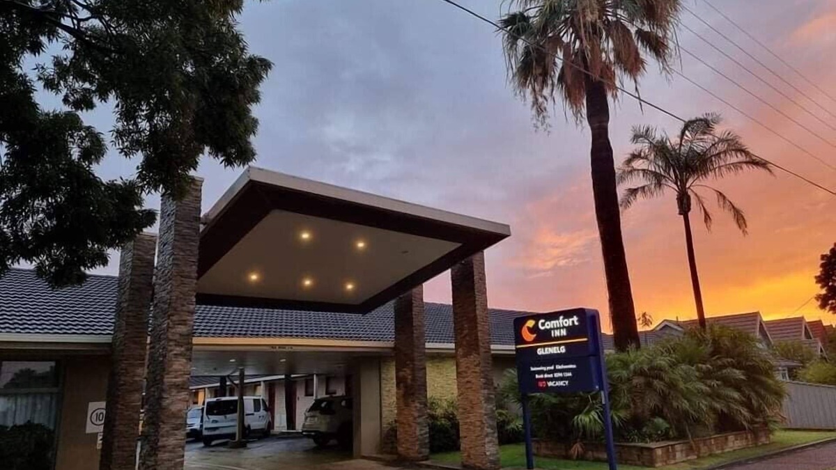 Glenelg East Hotel | Comfort Inn Glenelg