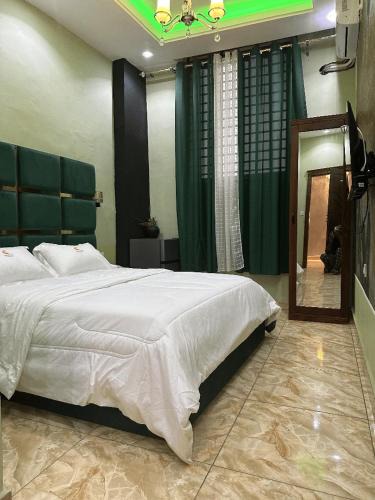 Yaounde Hotel | Comfort Inn Hotel & Suits