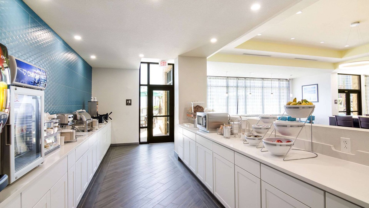 Gulf Shores Hotel | Comfort Inn & Suites Gulf Shores East Beach near Gulf State Park