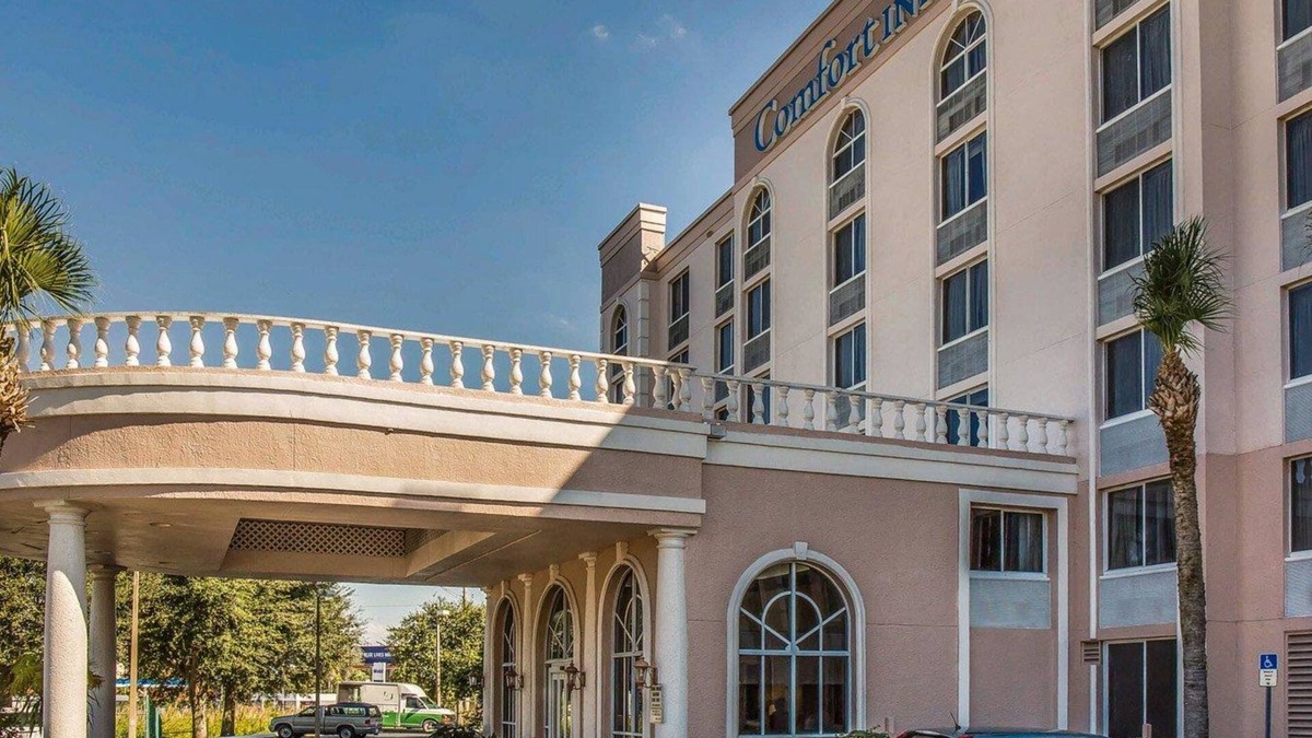 Lakeland Hotel | Comfort Inn & Suites Lakeland North I-4