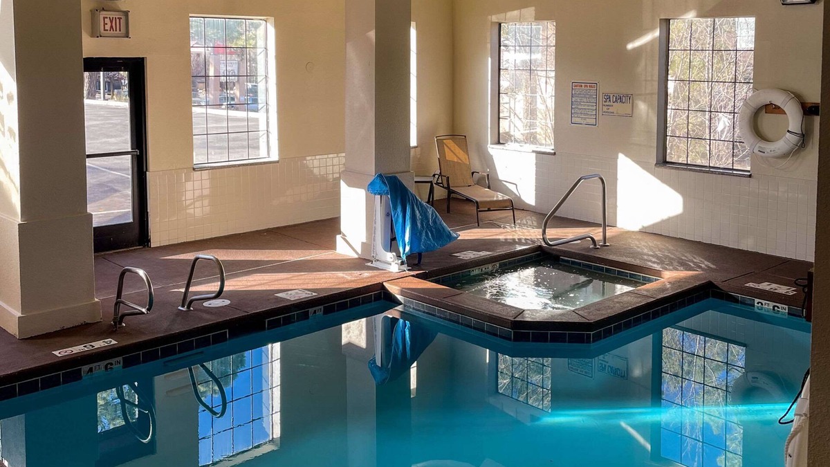 Ruidoso Hotel | Comfort Inn & Suites Midtown
