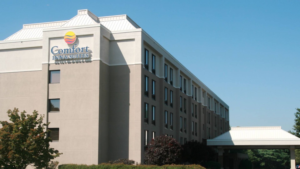 Somerset Hotel | Comfort Inn & Suites Somerset - New Brunswick